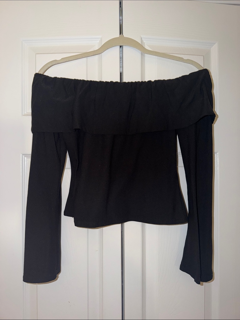 PrettyLittleThing Black Off-the-Shoulder Long Sleeve Top